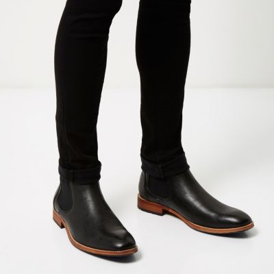Black colour sole Chelsea boots